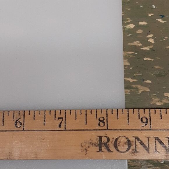 4 pc bundle; Covered fruit/veggie tray, cutting board, & set of 2 strainers - Picture 5 of 12